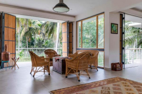 StayVista at Davey's Townhouse with Breakfast & Pet Friendly Home